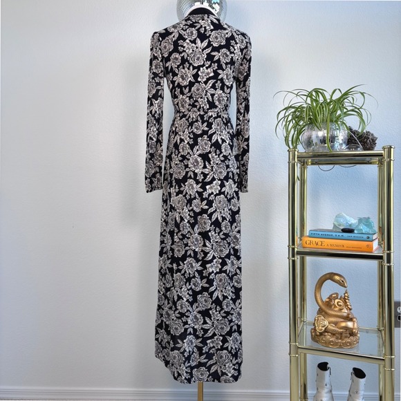 Billabong Allegra Print Maxi Dress, Size Small, Black Floral V Neck Long Sleeve - Picture 4 of 16